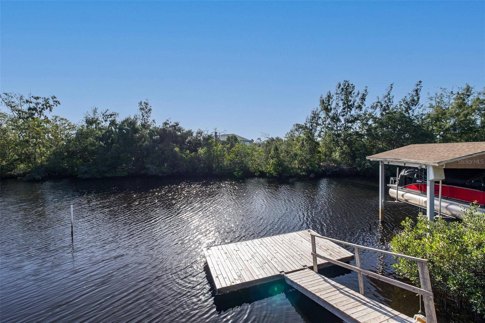 3138 BLUFF BOULEVARD, Holiday, FL 34691 3138 BLUFF BOULEVARD, Holiday, FL 34691
