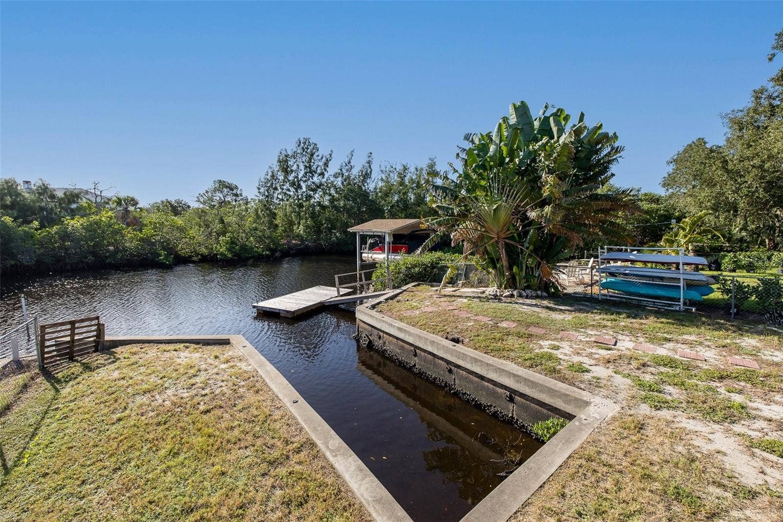 3138 BLUFF BOULEVARD, Holiday, FL 34691 3138 BLUFF BOULEVARD, Holiday, FL 34691