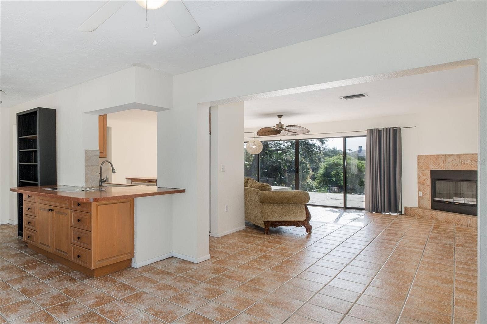 3138 BLUFF BOULEVARD, Holiday, FL 34691 3138 BLUFF BOULEVARD, Holiday, FL 34691