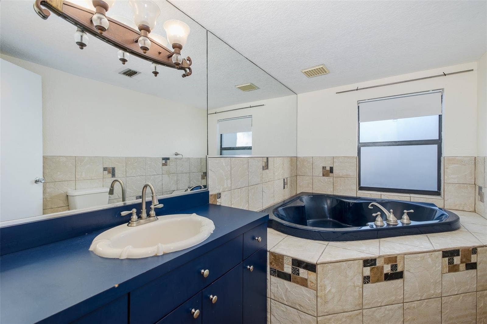 3138 BLUFF BOULEVARD, Holiday, FL 34691 3138 BLUFF BOULEVARD, Holiday, FL 34691