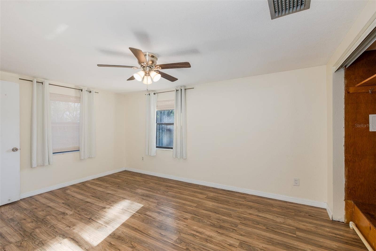 3138 BLUFF BOULEVARD, Holiday, FL 34691 3138 BLUFF BOULEVARD, Holiday, FL 34691