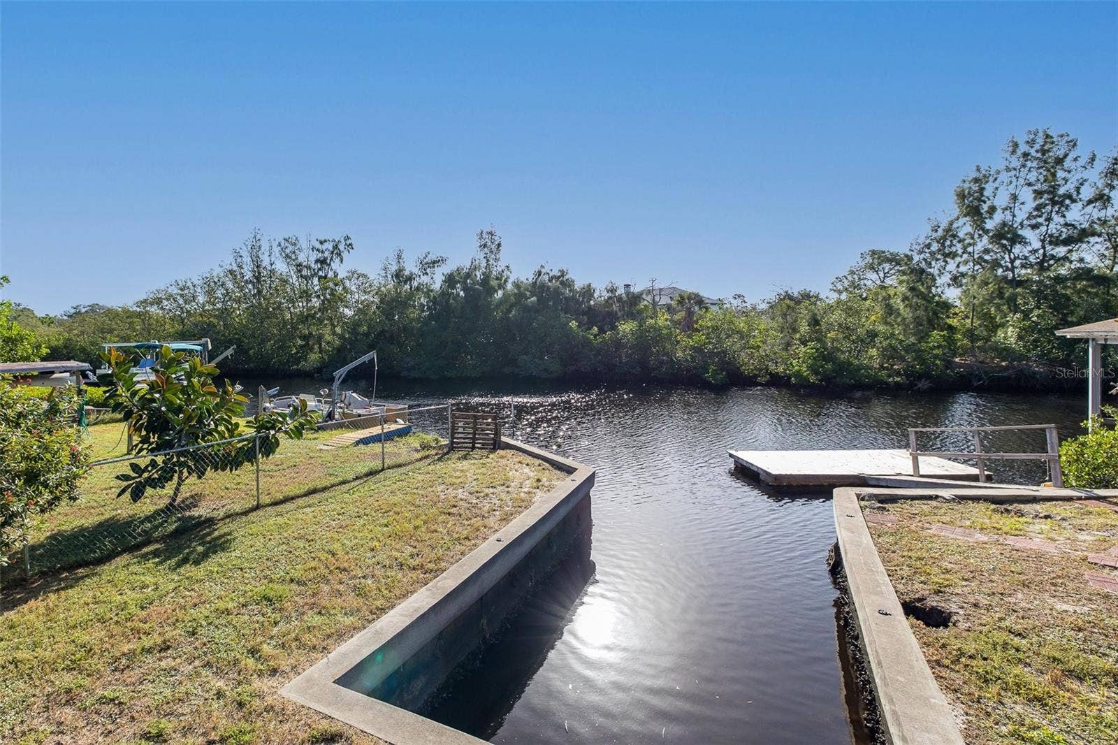 3138 BLUFF BOULEVARD, Holiday, FL 34691 3138 BLUFF BOULEVARD, Holiday, FL 34691