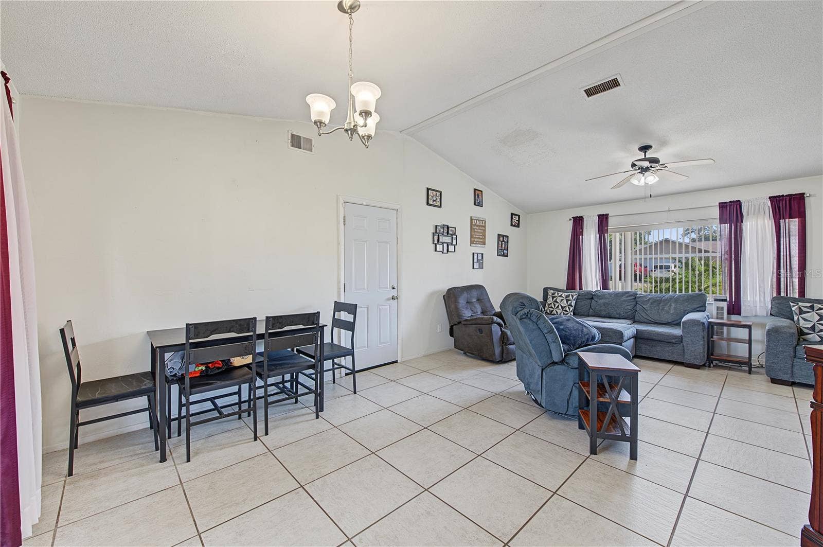 Dining/ living room
