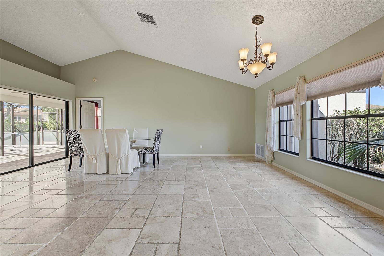 1382 OVERLAND DRIVE, Spring Hill, FL 34608 1382 OVERLAND DRIVE, Spring Hill, FL 34608