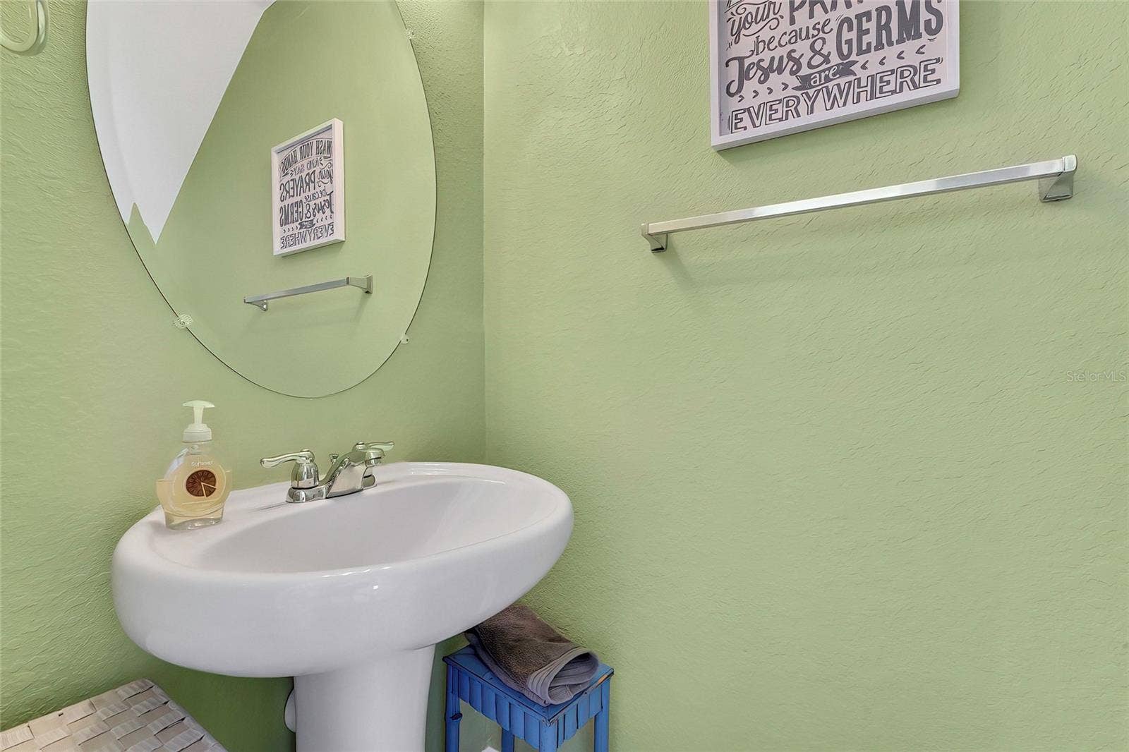 4166 SAND RIDGE BOULEVARD, Spring Hill, FL 34609 Half bath on main floor
