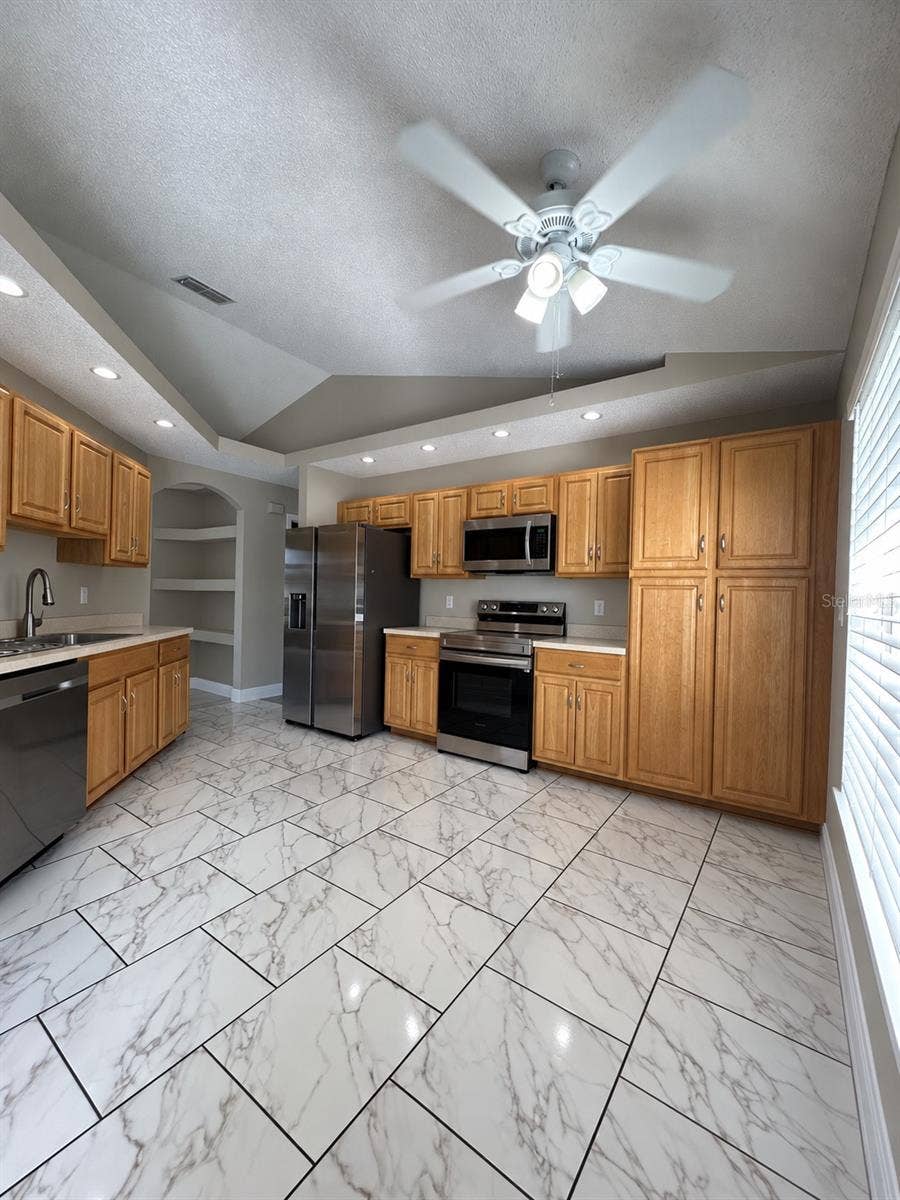 10500 TIMBERCREST ROAD, Spring Hill, FL 34608 Kitchen