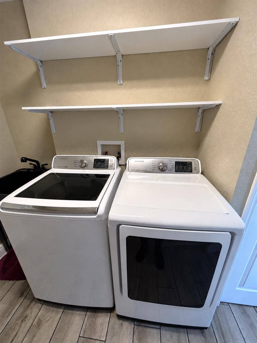 10500 TIMBERCREST ROAD, Spring Hill, FL 34608 Included washer and dryer