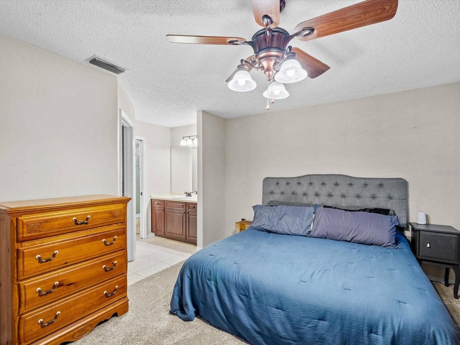 8350 ROYAL HART DRIVE, New Port Richey, FL 34653 8350 ROYAL HART DRIVE, New Port Richey, FL 34653