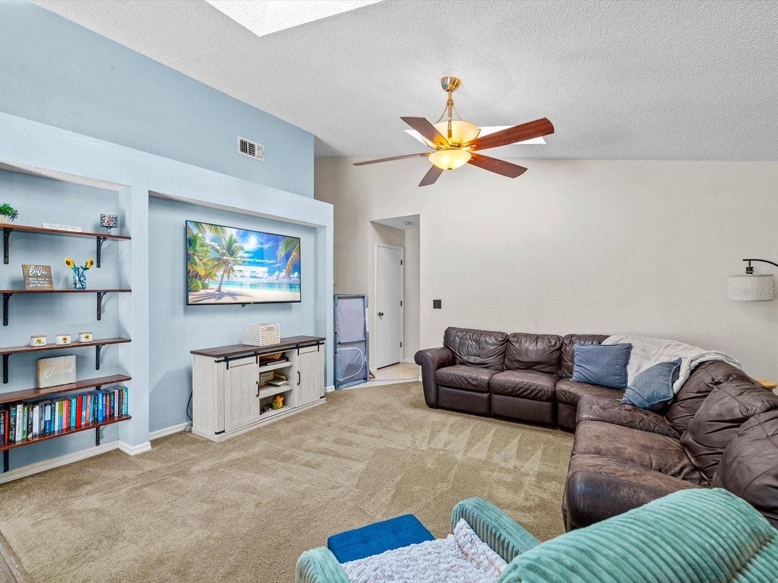 8350 ROYAL HART DRIVE, New Port Richey, FL 34653 8350 ROYAL HART DRIVE, New Port Richey, FL 34653