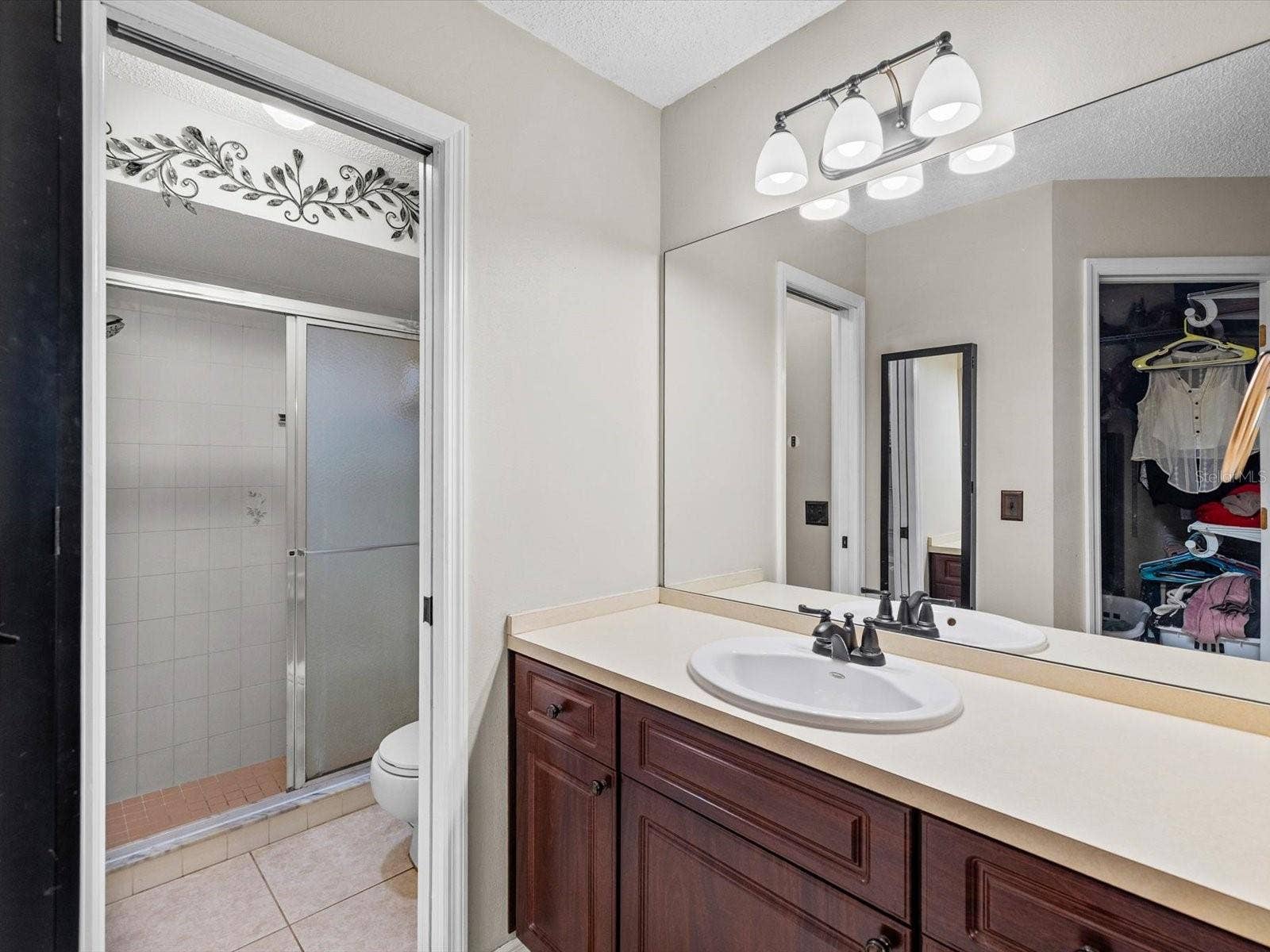 8350 ROYAL HART DRIVE, New Port Richey, FL 34653 8350 ROYAL HART DRIVE, New Port Richey, FL 34653