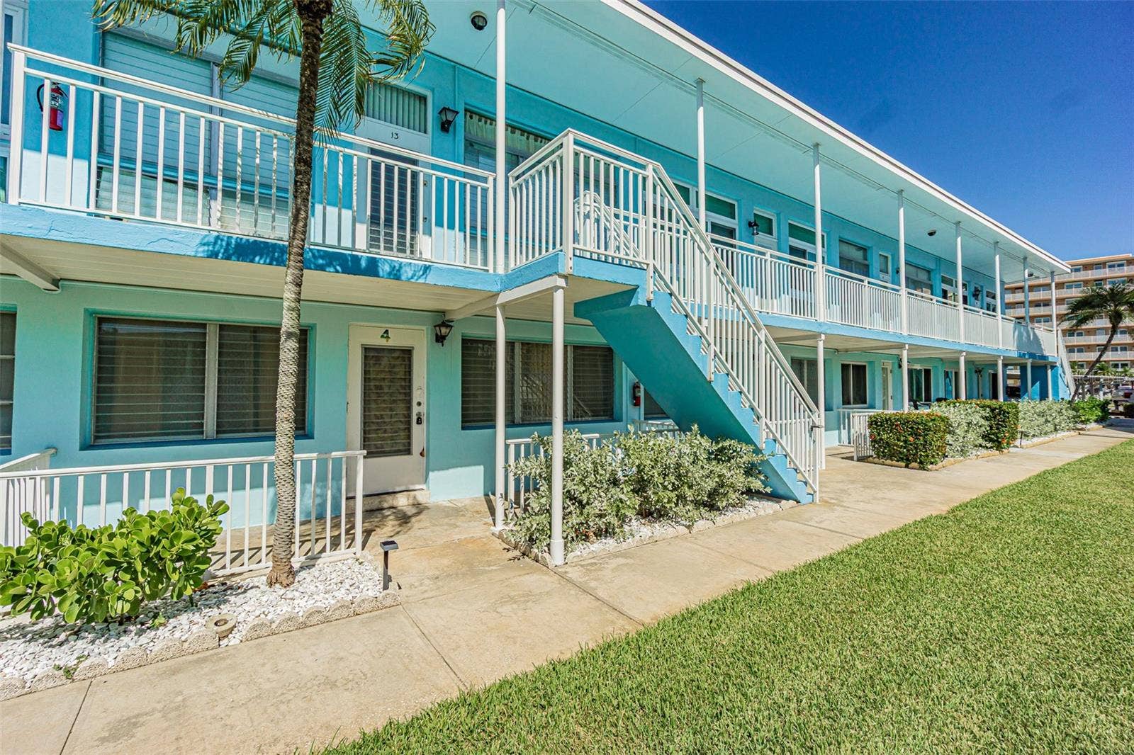 1834 SHORE DRIVE S, #4, South Pasadena, FL 33707