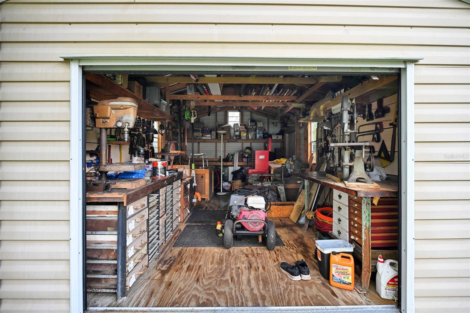 11384 NEWINGTON AVENUE, Spring Hill, FL 34609 11384 NEWINGTON AVENUE, Spring Hill, FL 34609