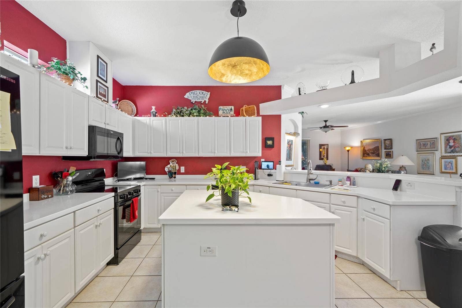 8112 AMBERSWEET PLACE, Land O Lakes, FL 34637 KITCHEN WITH ISLAND