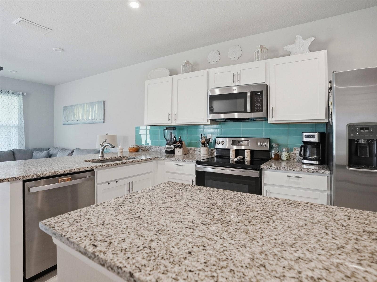 12259 GRIZZLY LANE, New Port Richey, FL 34654 12259 GRIZZLY LANE, New Port Richey, FL 34654