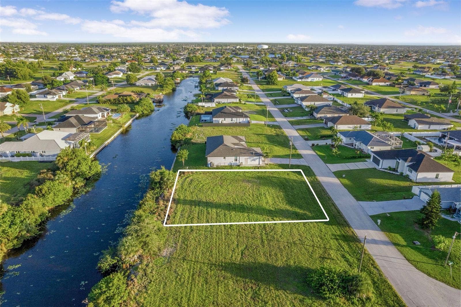 1324 NW 13TH PLACE, Cape Coral, FL 33993 1324 NW 13TH PLACE, Cape Coral, FL 33993