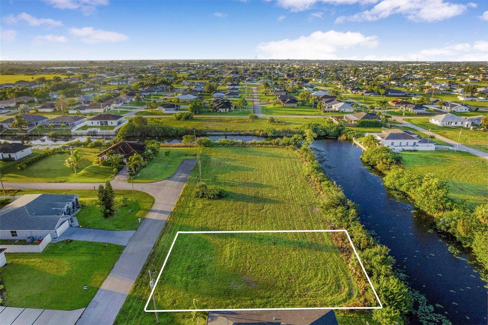 1324 NW 13TH PLACE, Cape Coral, FL 33993 1324 NW 13TH PLACE, Cape Coral, FL 33993