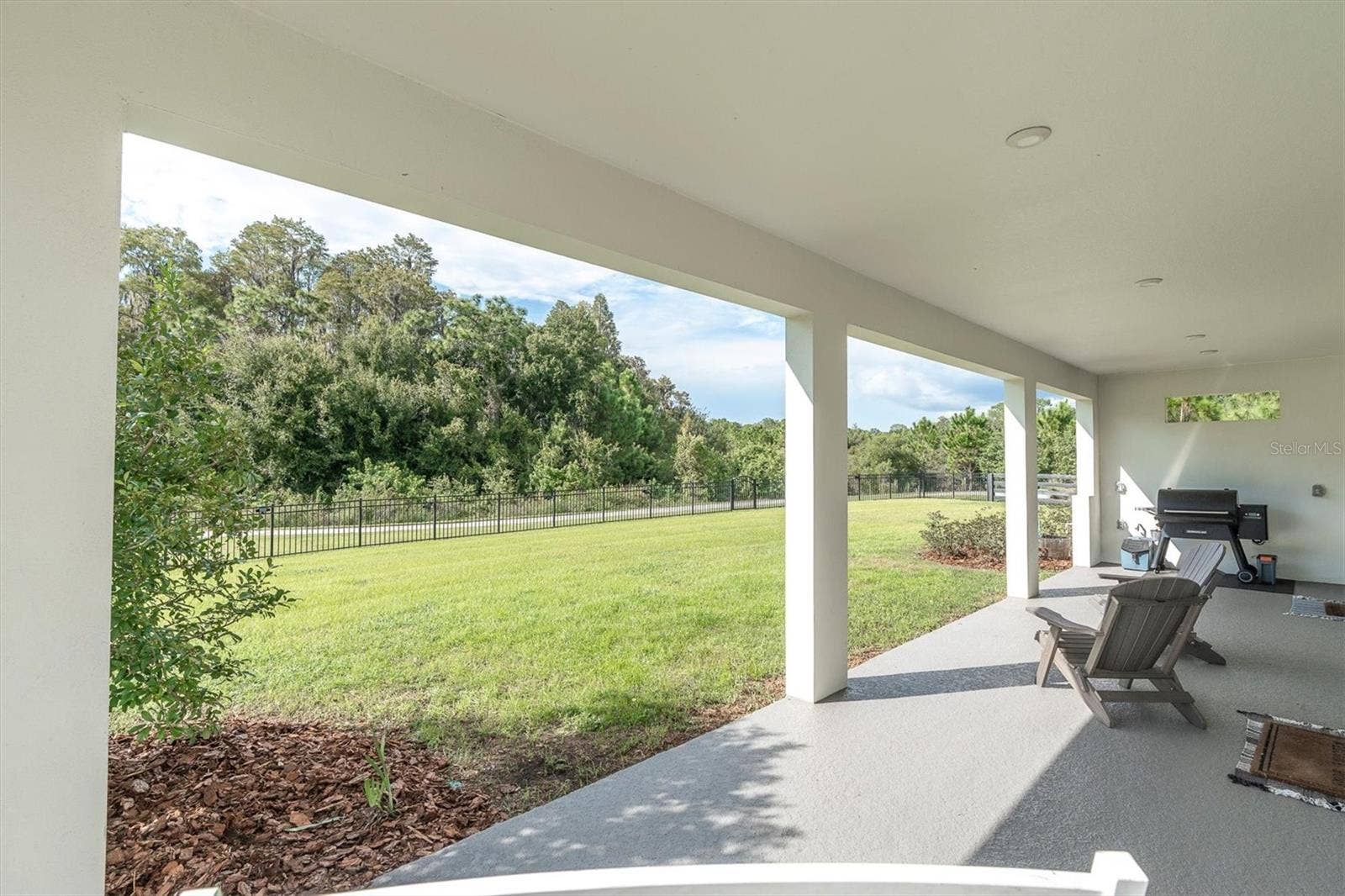 Covered Lanai Seating Area