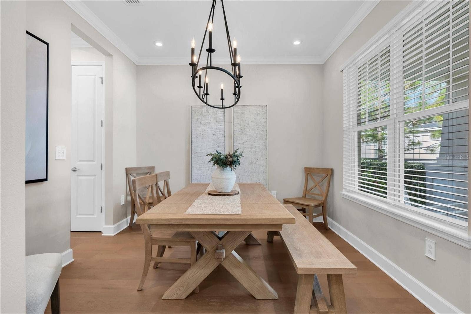 Bright Casual Dining Space