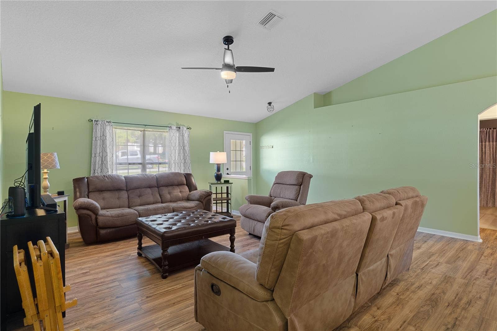 513 OAKHILL COURT, Brooksville, FL 34601 513 OAKHILL COURT, Brooksville, FL 34601