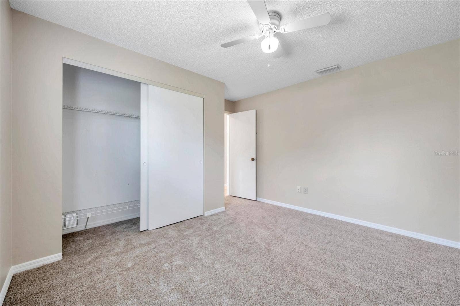 6632 HICKORYWOOD LN, #4B, New Port Richey, FL 34653 6632 HICKORYWOOD LN, #4B, New Port Richey, FL 34653