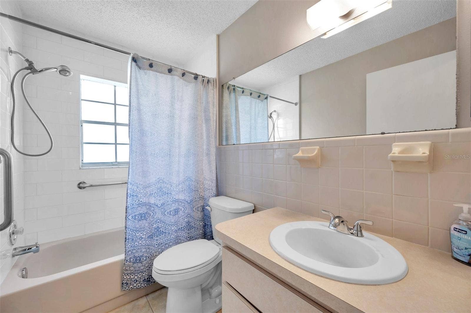 6632 HICKORYWOOD LN, #4B, New Port Richey, FL 34653 6632 HICKORYWOOD LN, #4B, New Port Richey, FL 34653