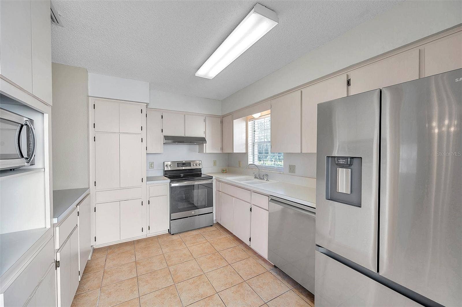 6632 HICKORYWOOD LN, #4B, New Port Richey, FL 34653 6632 HICKORYWOOD LN, #4B, New Port Richey, FL 34653