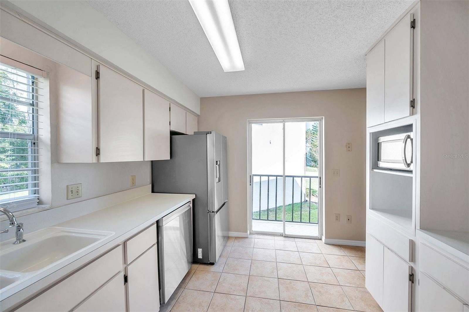 6632 HICKORYWOOD LN, #4B, New Port Richey, FL 34653 6632 HICKORYWOOD LN, #4B, New Port Richey, FL 34653