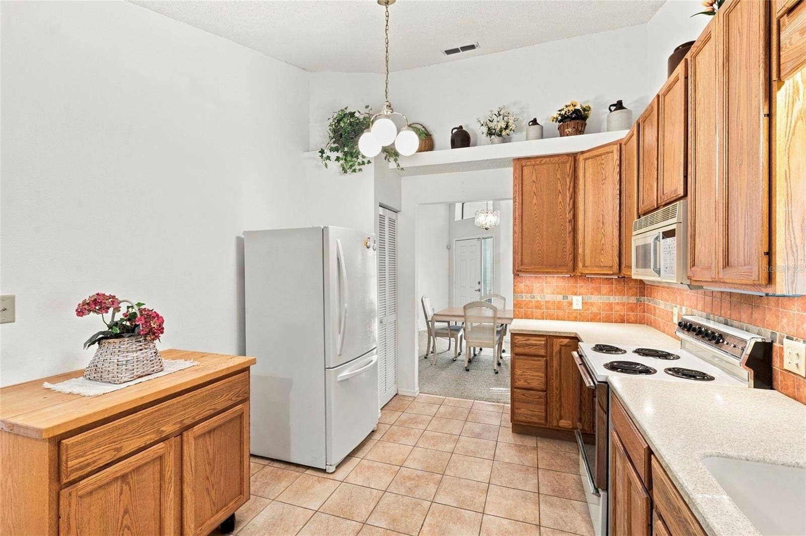 9108 BASSETT LANE, New Port Richey, FL 34655 9108 BASSETT LANE, New Port Richey, FL 34655