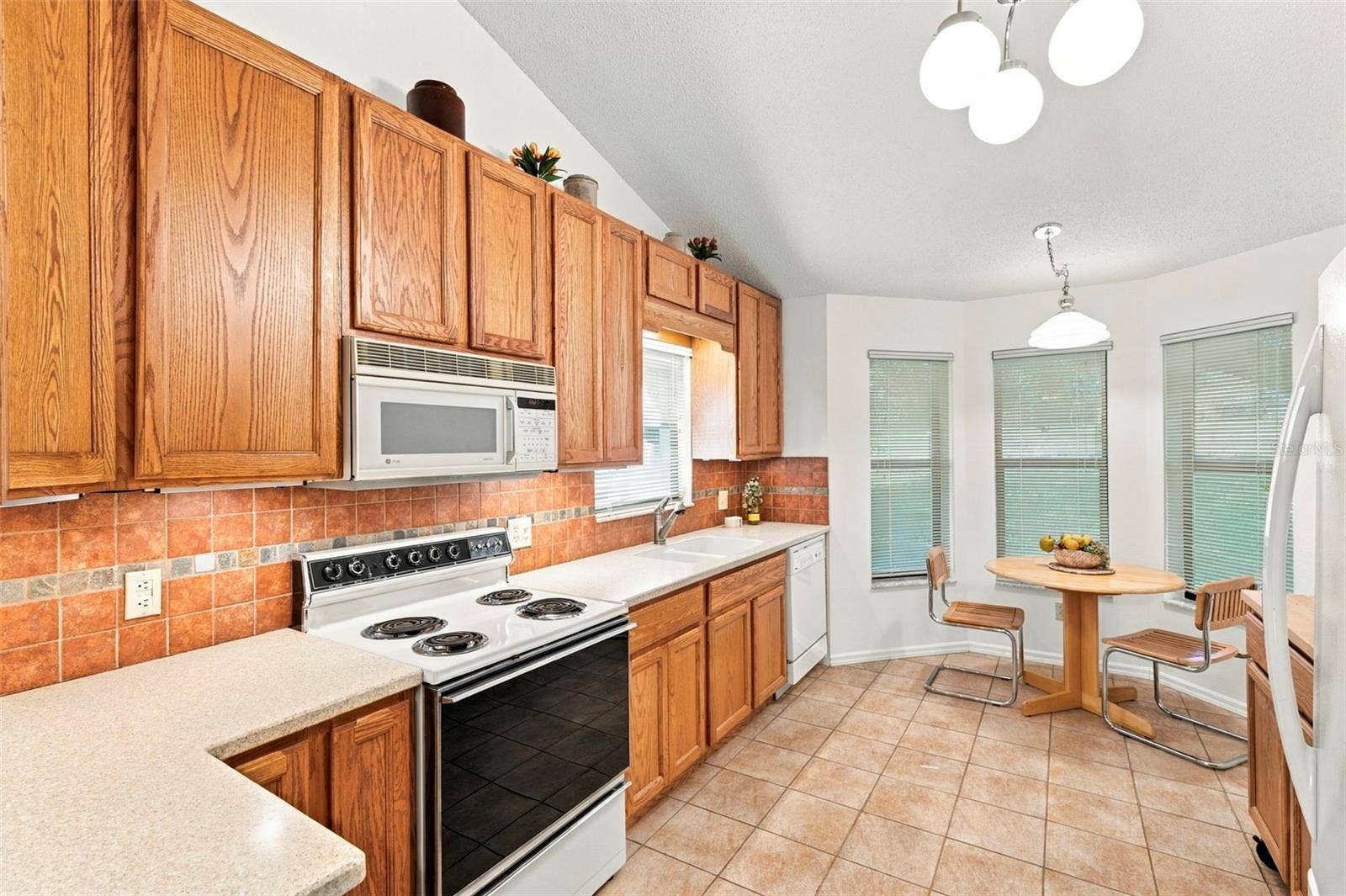 9108 BASSETT LANE, New Port Richey, FL 34655 9108 BASSETT LANE, New Port Richey, FL 34655
