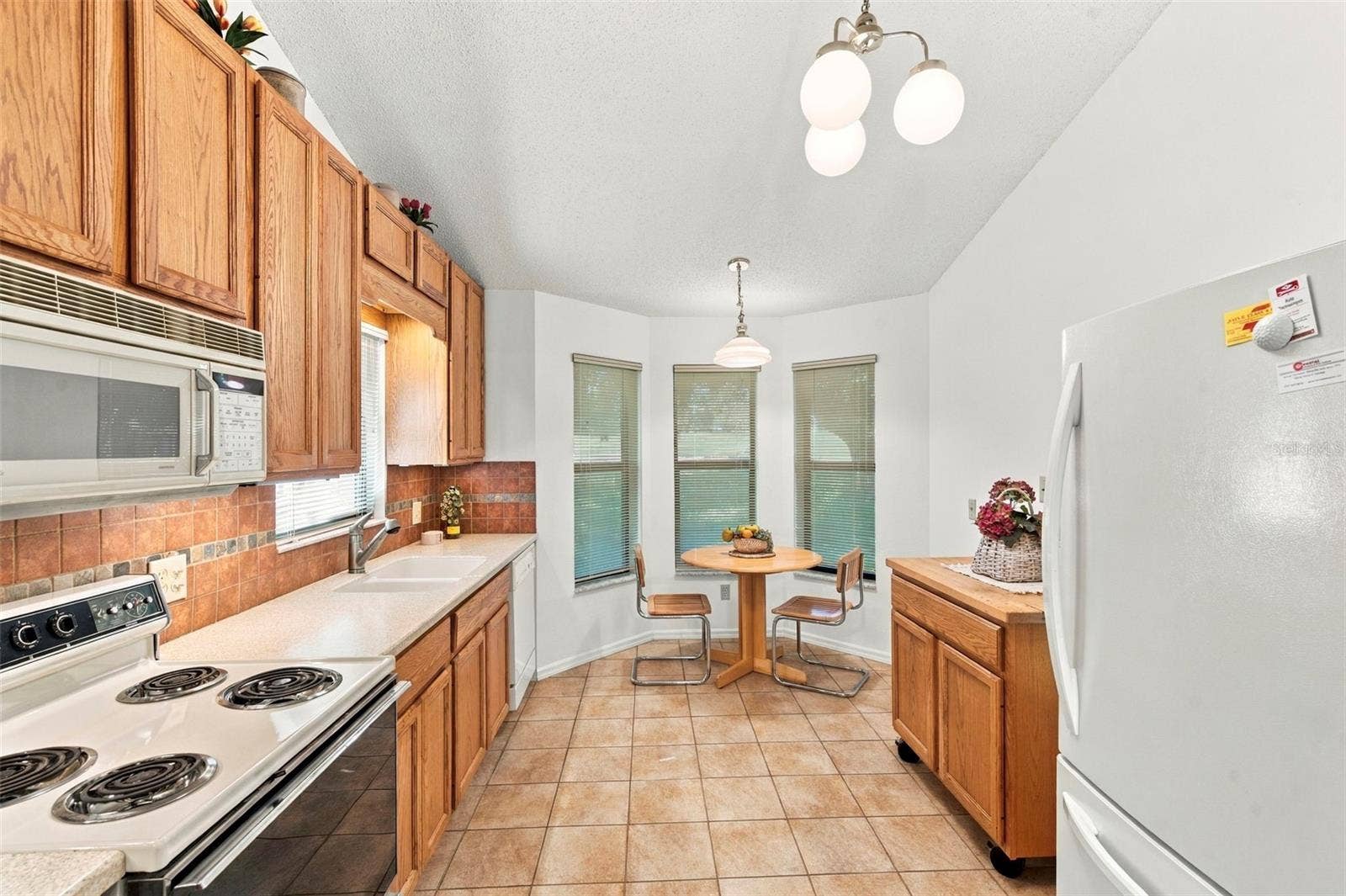 9108 BASSETT LANE, New Port Richey, FL 34655 9108 BASSETT LANE, New Port Richey, FL 34655