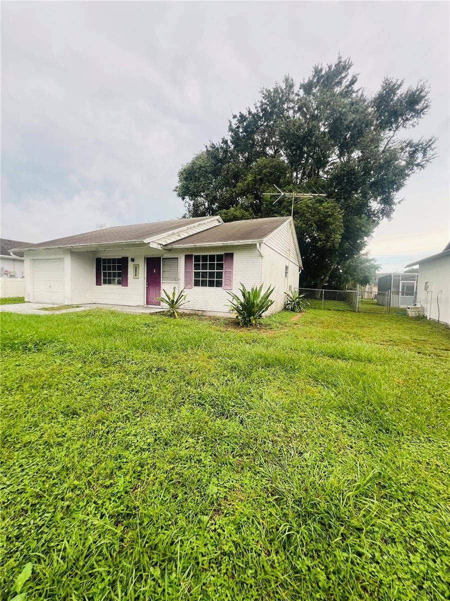 3131 CHALON STREET, New Port Richey, FL 34655 SIDE YARD