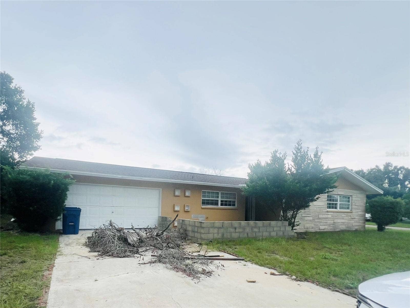 7427 JASMINE BOULEVARD, Port Richey, FL 34668 FRONT OF HOME