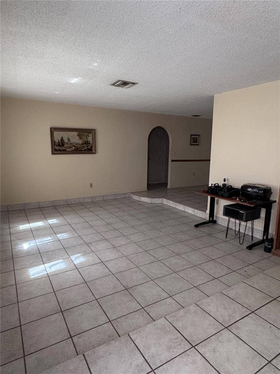 209 LEAFWOOD ROAD, Tarpon Springs, FL 34689 209 LEAFWOOD ROAD, Tarpon Springs, FL 34689