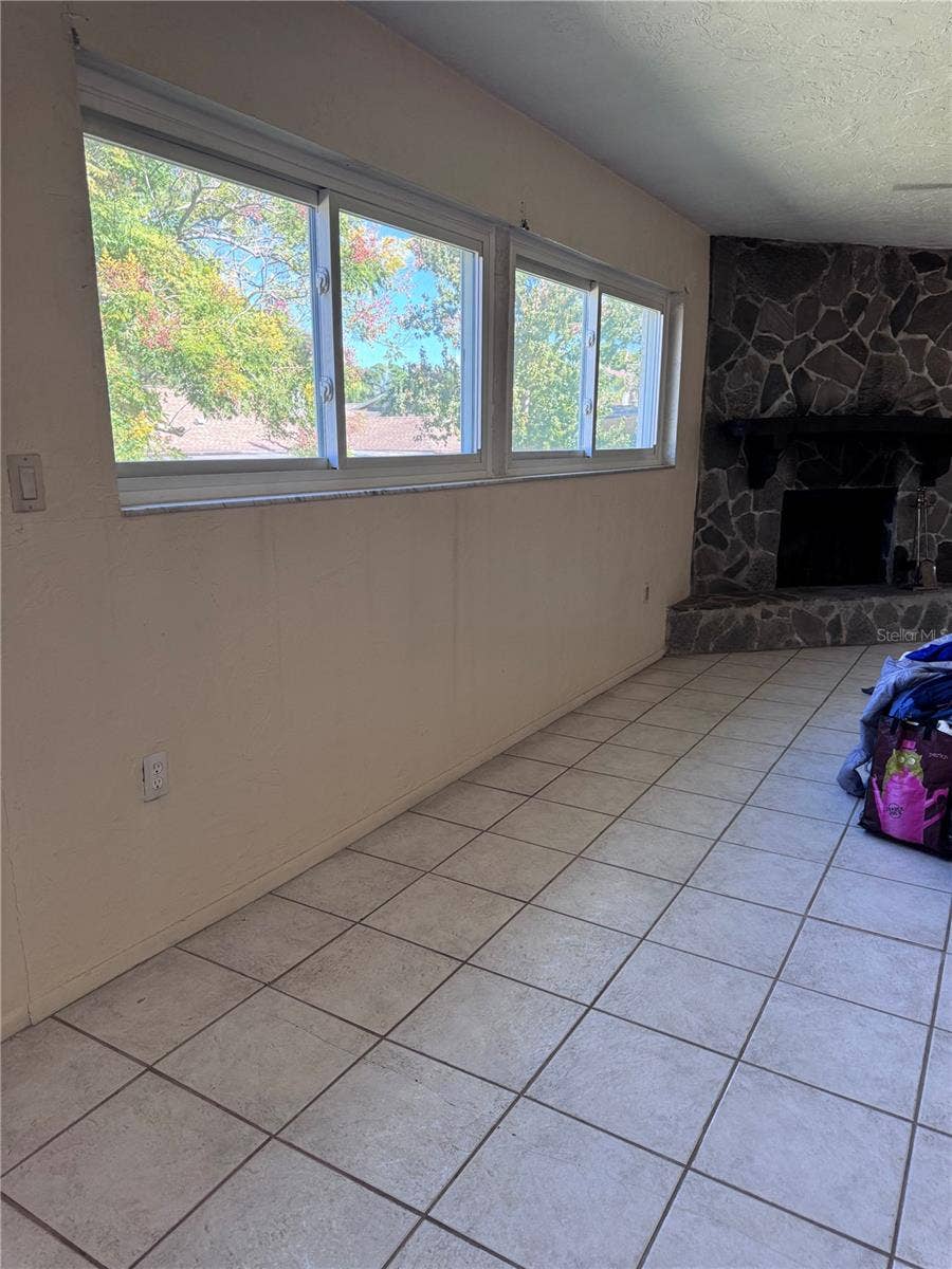 209 LEAFWOOD ROAD, Tarpon Springs, FL 34689 209 LEAFWOOD ROAD, Tarpon Springs, FL 34689