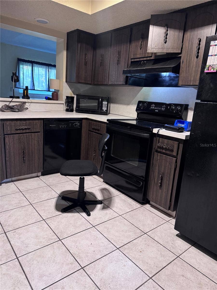 209 LEAFWOOD ROAD, Tarpon Springs, FL 34689 209 LEAFWOOD ROAD, Tarpon Springs, FL 34689