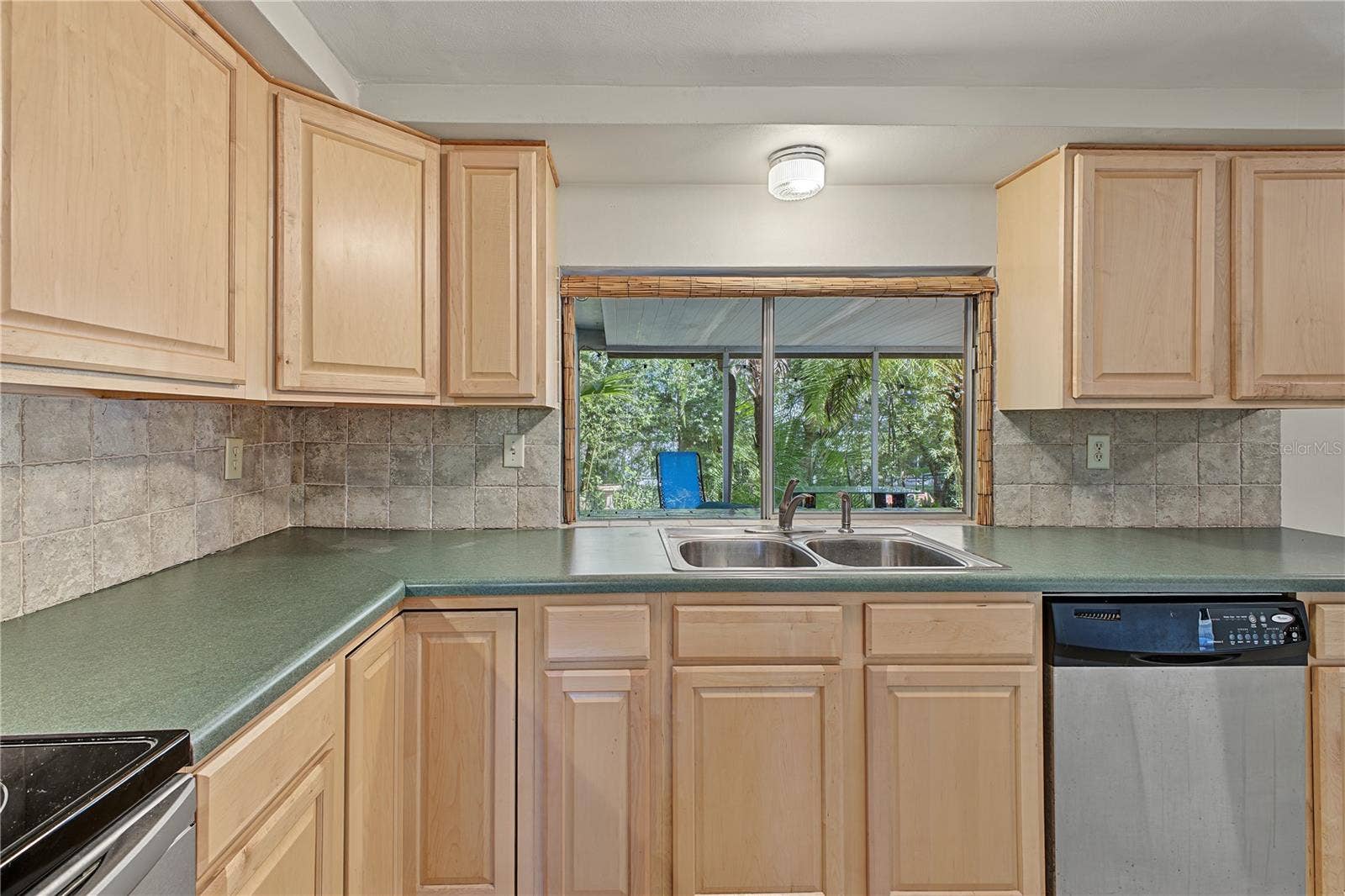 8511 SUNFLOWER LANE, Hudson, FL 34667 8511 SUNFLOWER LANE, Hudson, FL 34667