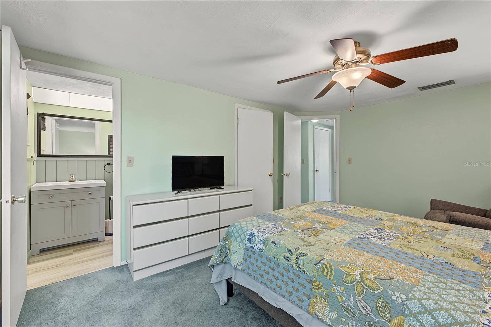 8511 SUNFLOWER LANE, Hudson, FL 34667 8511 SUNFLOWER LANE, Hudson, FL 34667