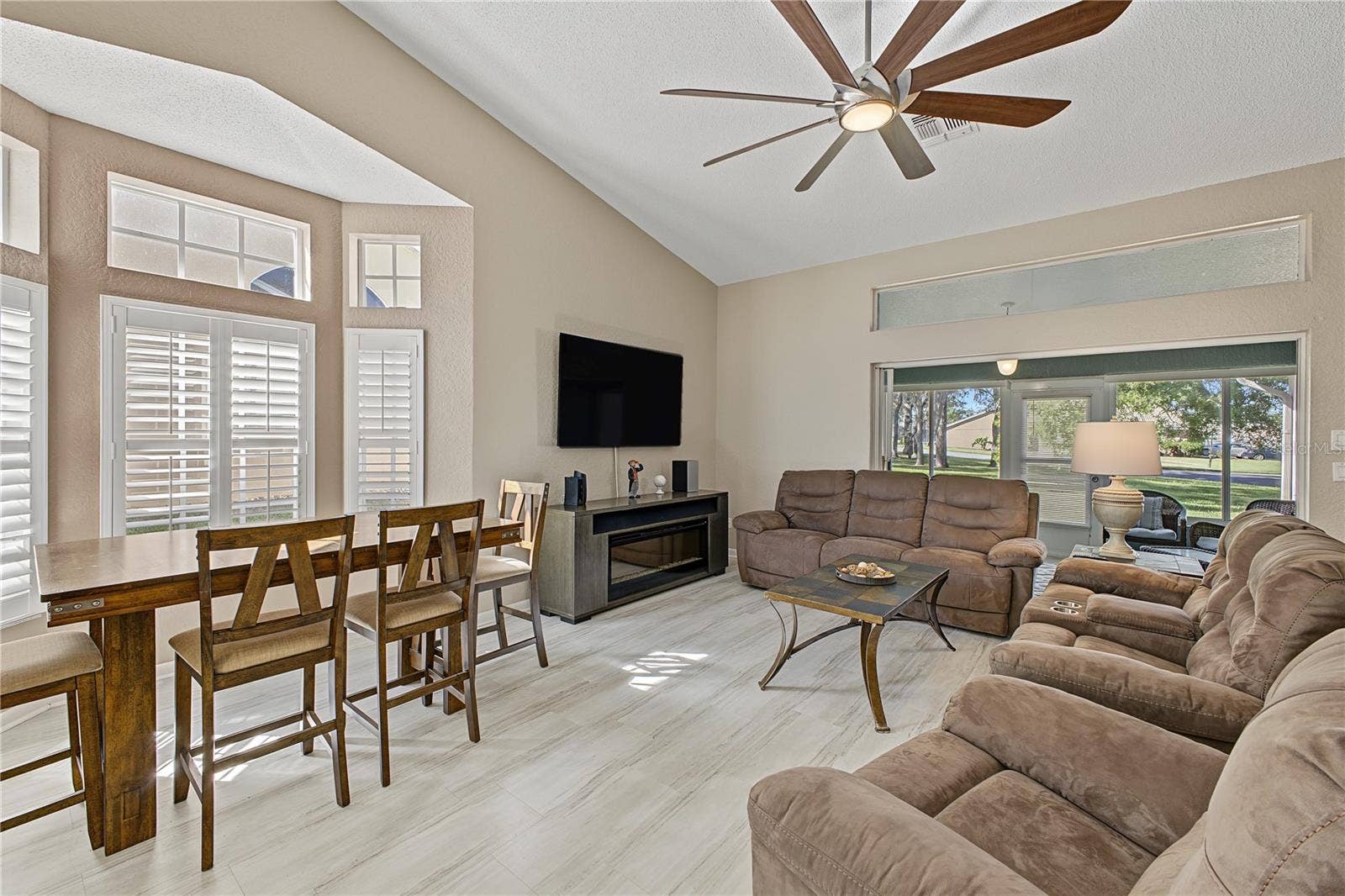 9475 MISSISSIPPI RUN, Weeki Wachee, FL 34613 9475 MISSISSIPPI RUN, Weeki Wachee, FL 34613
