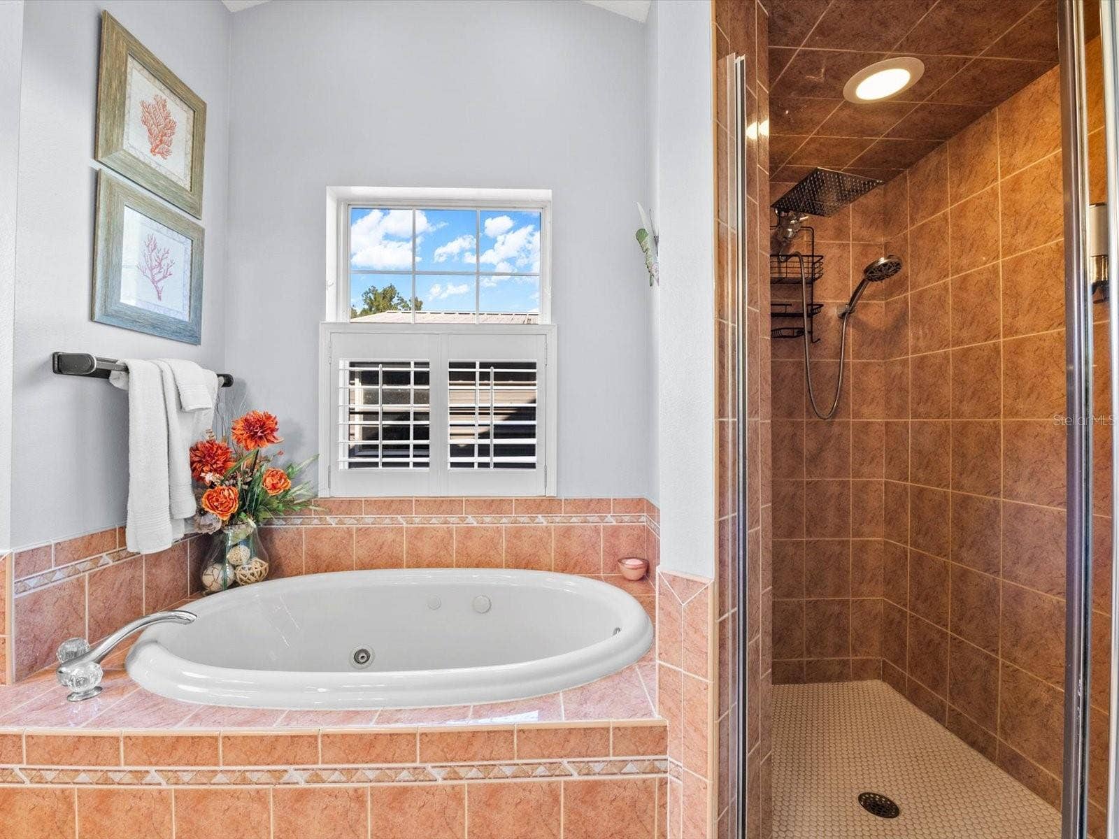 9073 MADRID ROAD, Weeki Wachee, FL 34613 primary bathroom