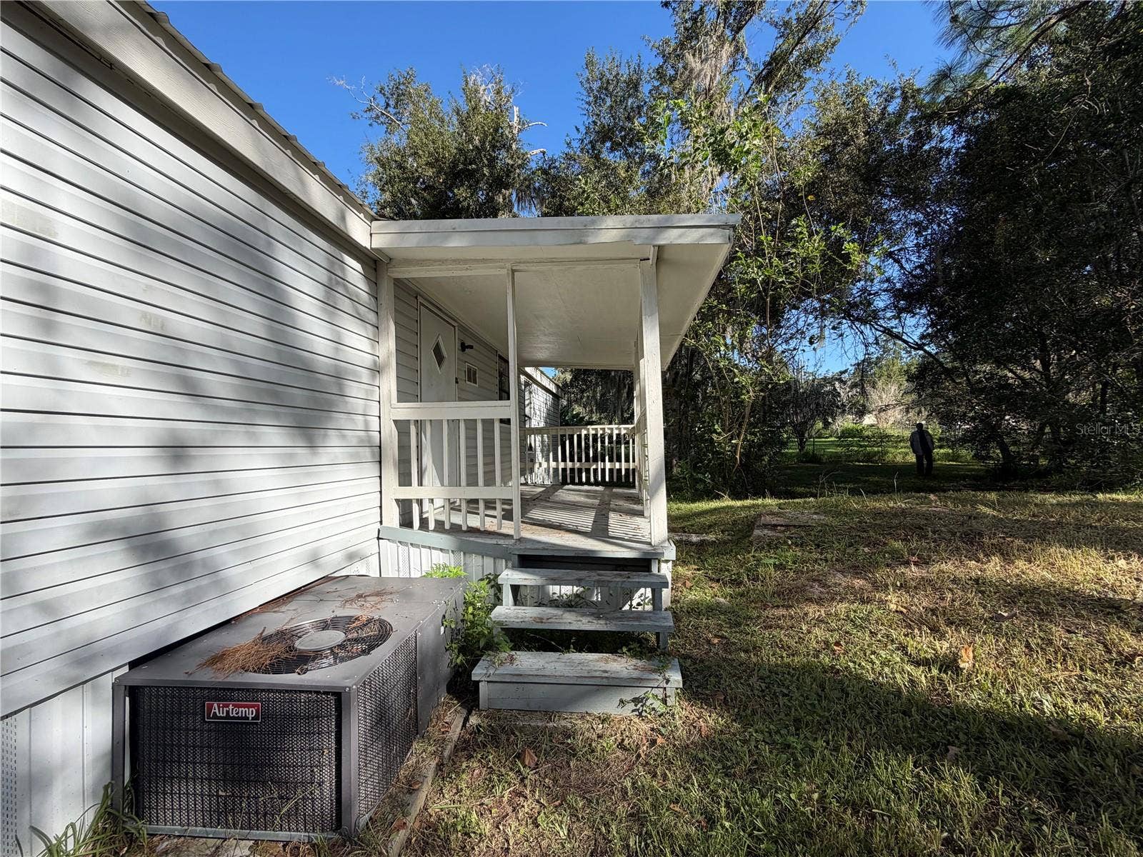 9038 PARRISH AVENUE, Brooksville, FL 34601
