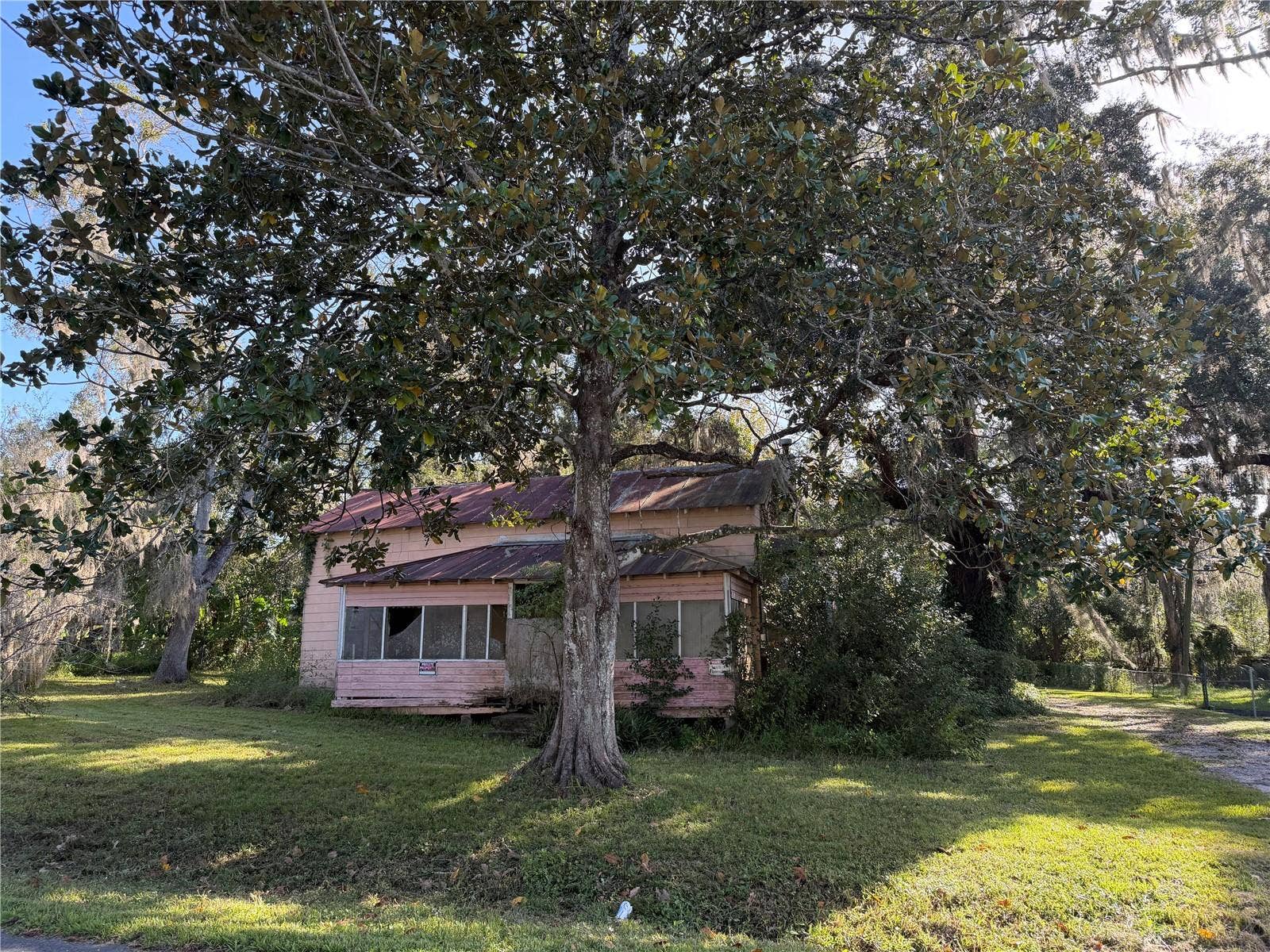 9038 PARRISH AVENUE, Brooksville, FL 34601