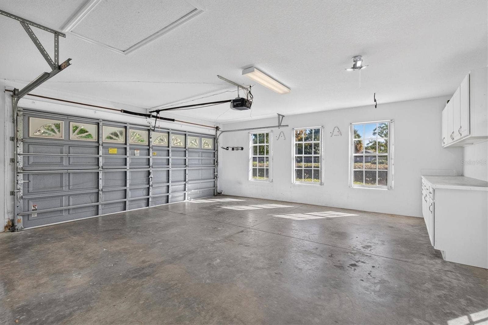 442 N CHERRY POP DRIVE, Inverness, FL 34453 Side Entry Garage