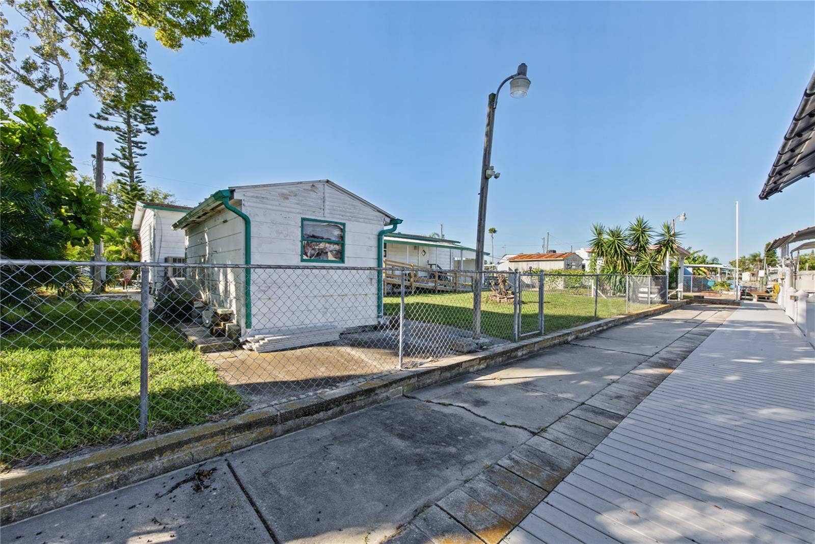 6805 HERON LANE, Hudson, FL 34667 6805 HERON LANE, Hudson, FL 34667