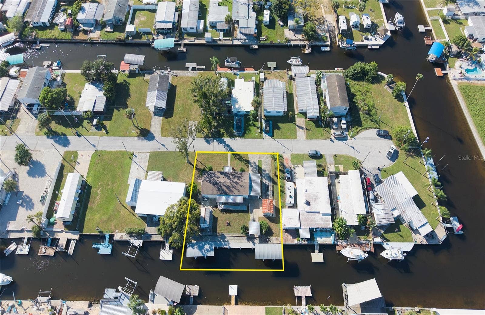 6805 HERON LANE, Hudson, FL 34667 6805 HERON LANE, Hudson, FL 34667