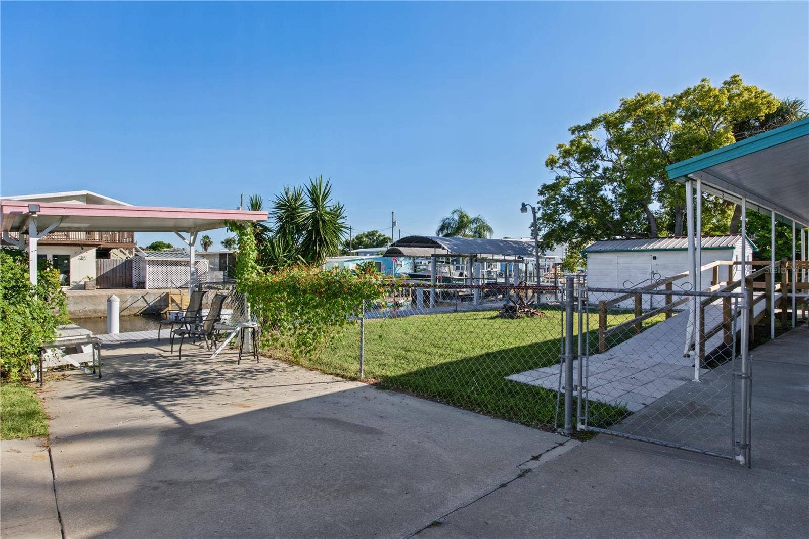 6805 HERON LANE, Hudson, FL 34667 6805 HERON LANE, Hudson, FL 34667