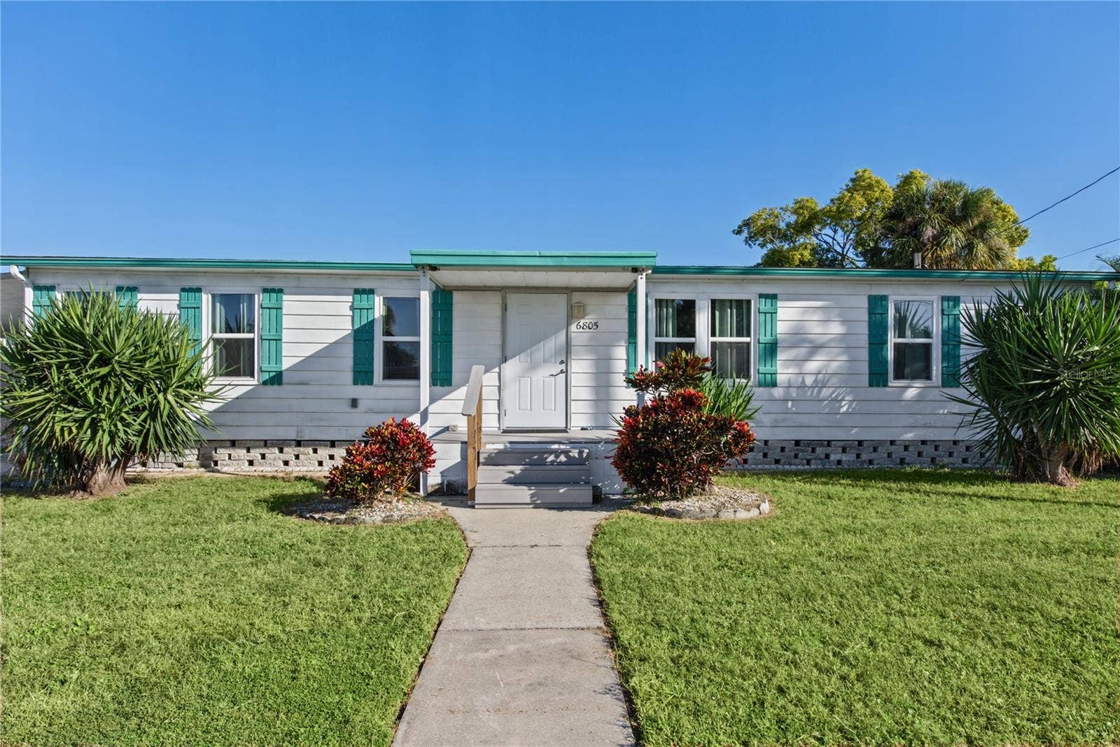 6805 HERON LANE, Hudson, FL 34667 6805 HERON LANE, Hudson, FL 34667