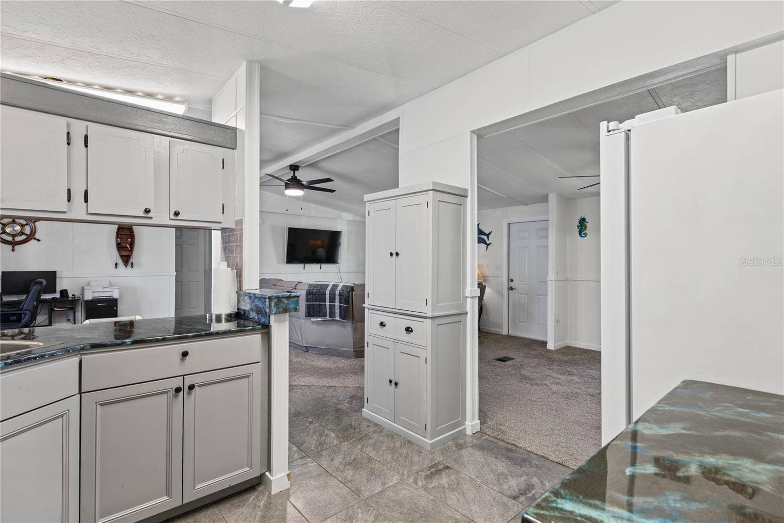 6805 HERON LANE, Hudson, FL 34667 6805 HERON LANE, Hudson, FL 34667