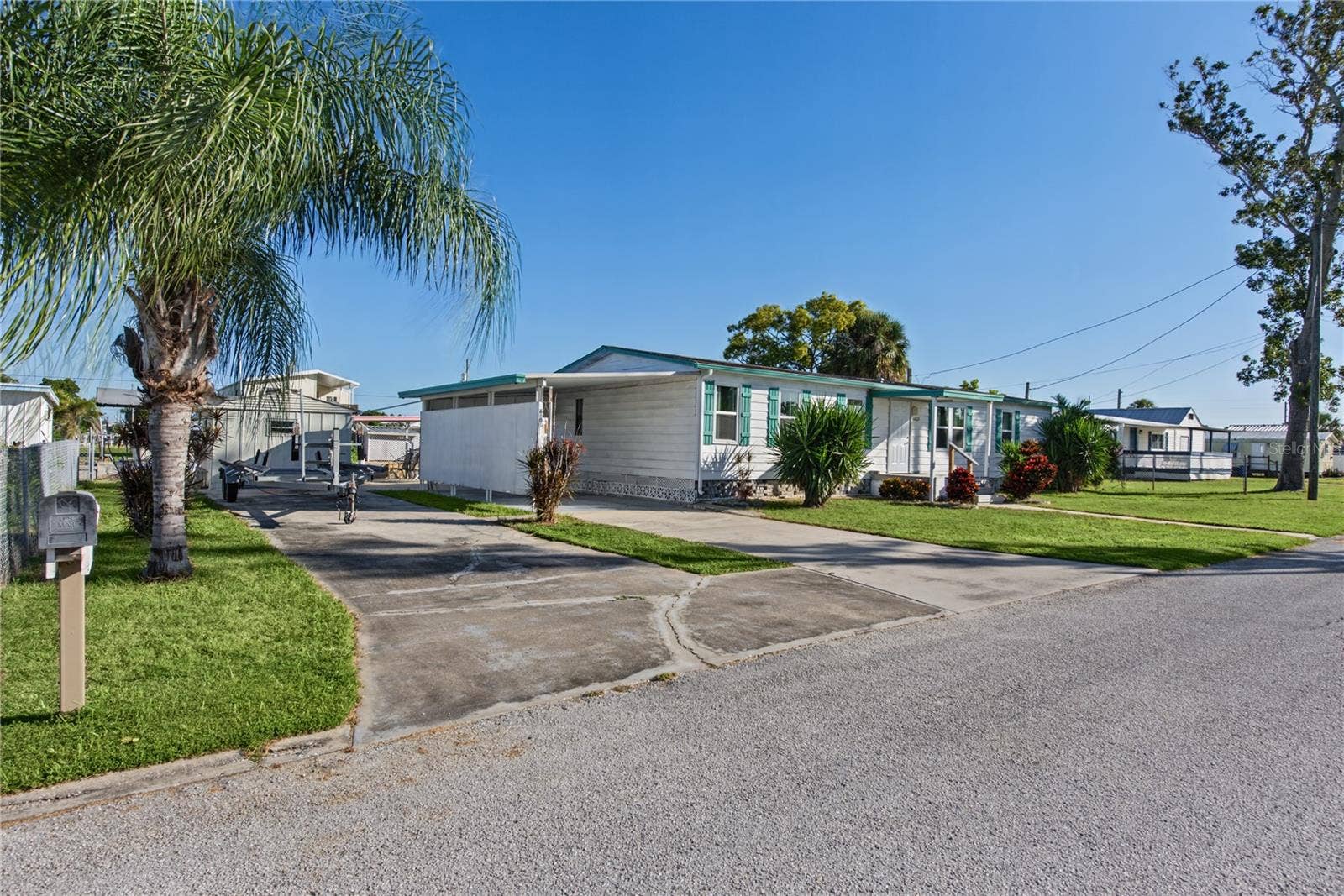 6805 HERON LANE, Hudson, FL 34667 6805 HERON LANE, Hudson, FL 34667