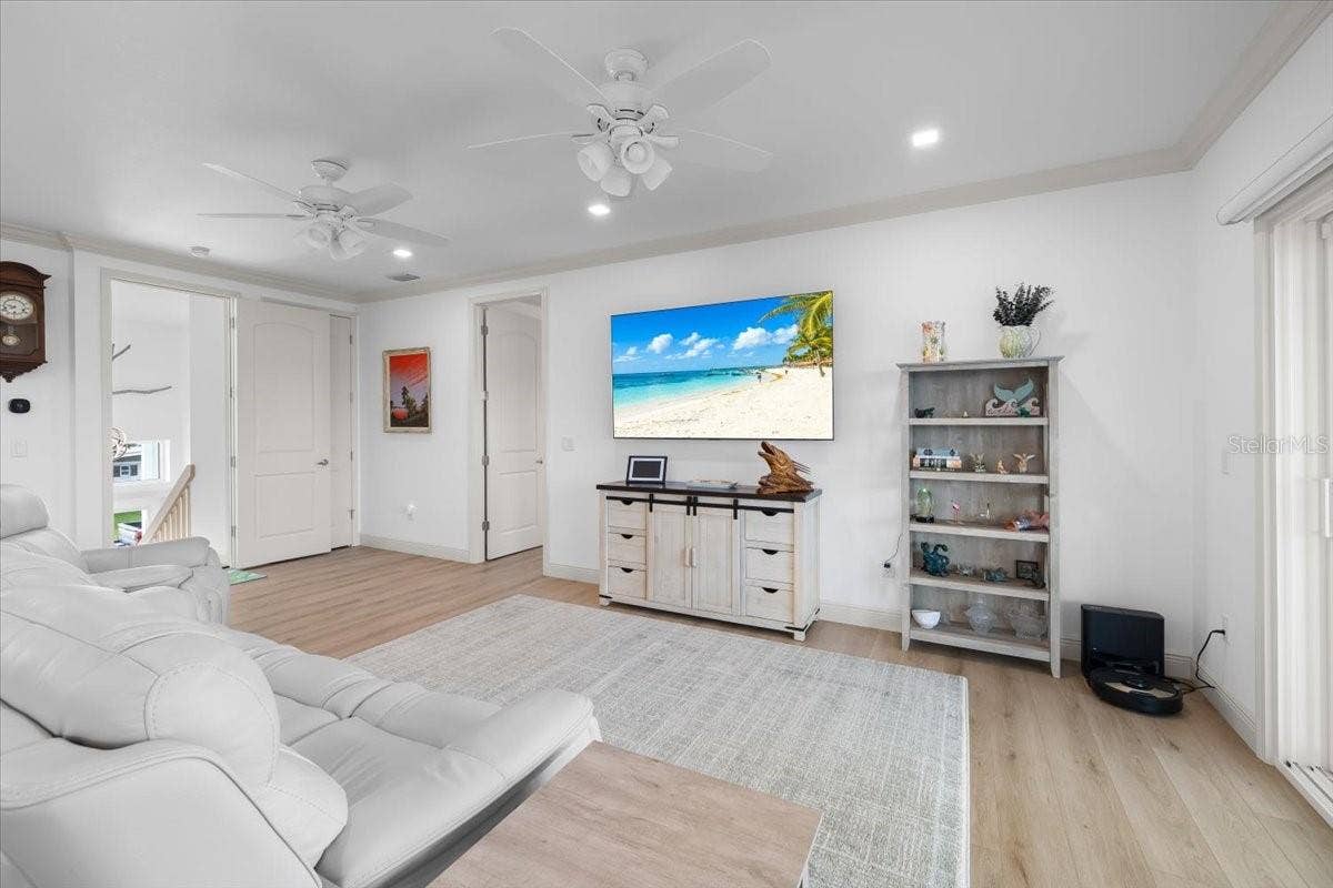 4530 KINGSTON DRIVE, Hernando Beach, FL 34607 4530 KINGSTON DRIVE, Hernando Beach, FL 34607