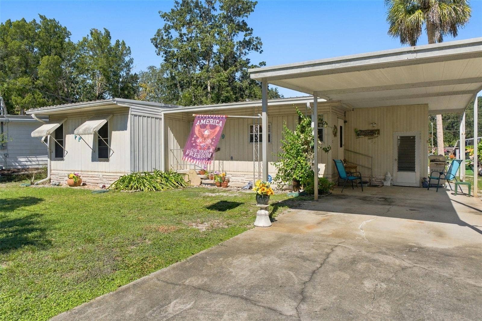 6439 THERESA AVENUE, Weeki Wachee, FL 34607 6439 THERESA AVENUE, Weeki Wachee, FL 34607
